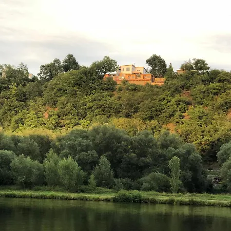 - B - Vyhlidka Nad Rekou