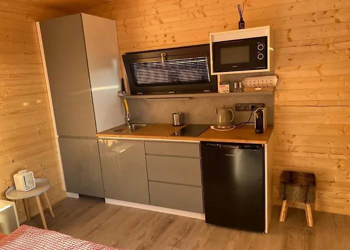 - B - Vyhlidka Nad Rekou *